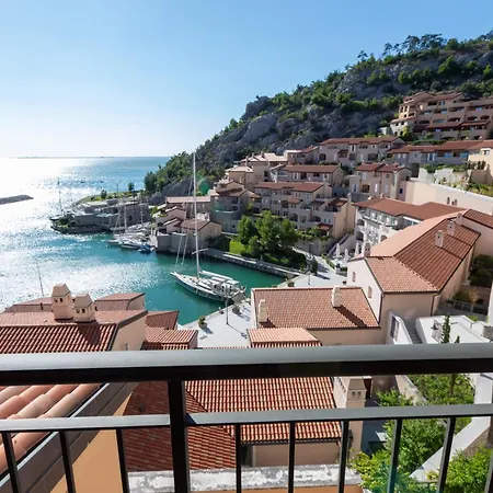 Portopiccolo Avolare In Borgo Апартаменты *