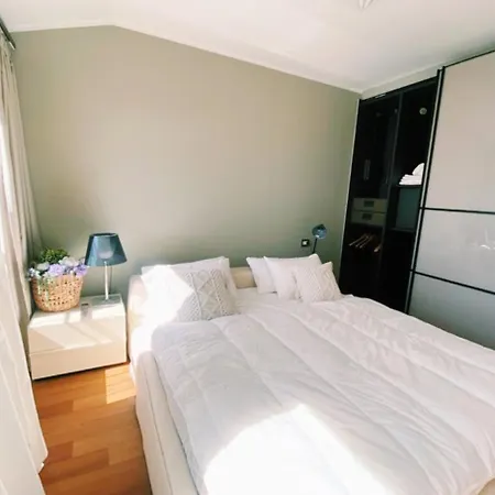 Portopiccolo Avolare In Borgo, Included Apartman *