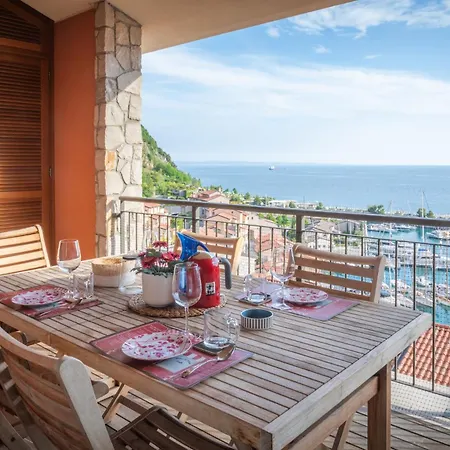 Portopiccolo Avolare In Borgo - Included Apartman *