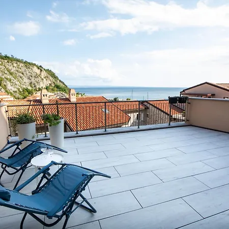 Apartment Portopiccolo Avolare In Borgo, Included *